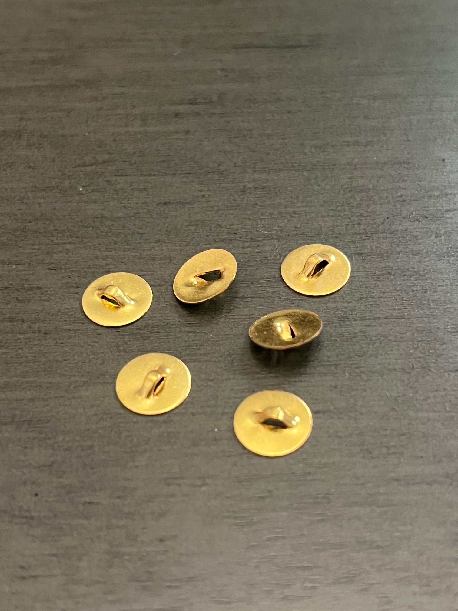 Metal Shanks 8 mm Gold Stamped